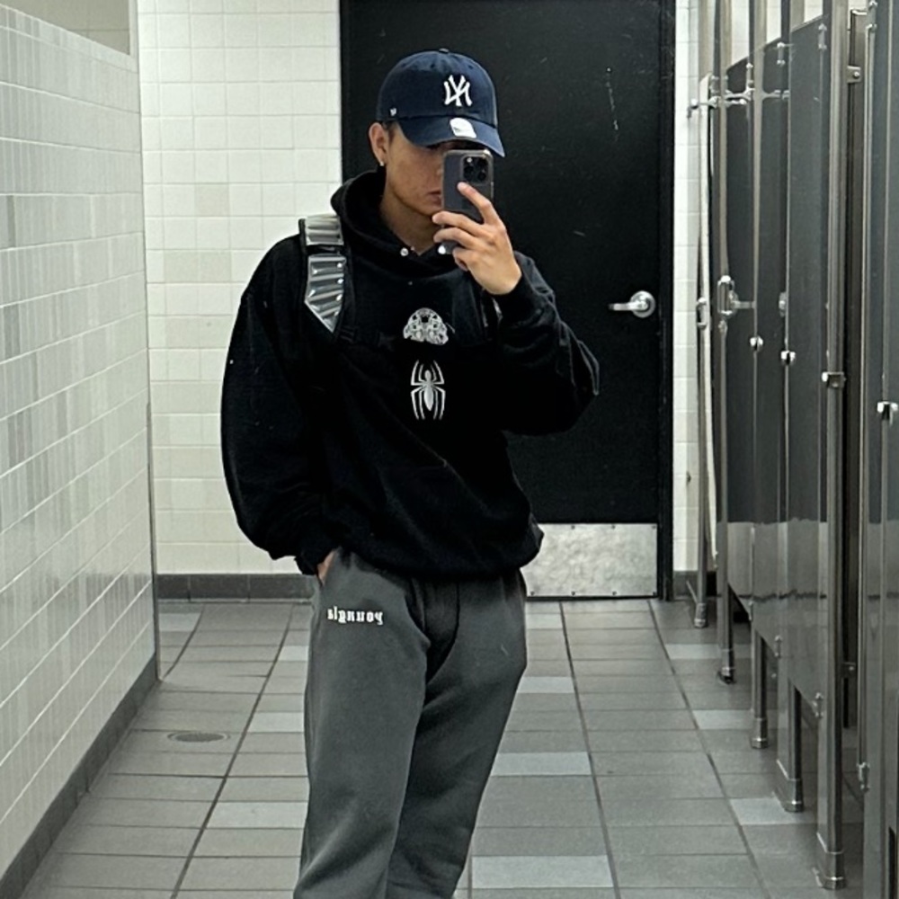 Meet your Posher, Khang